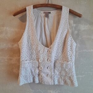 417a. cream lace H&M button front fitted vest, 6